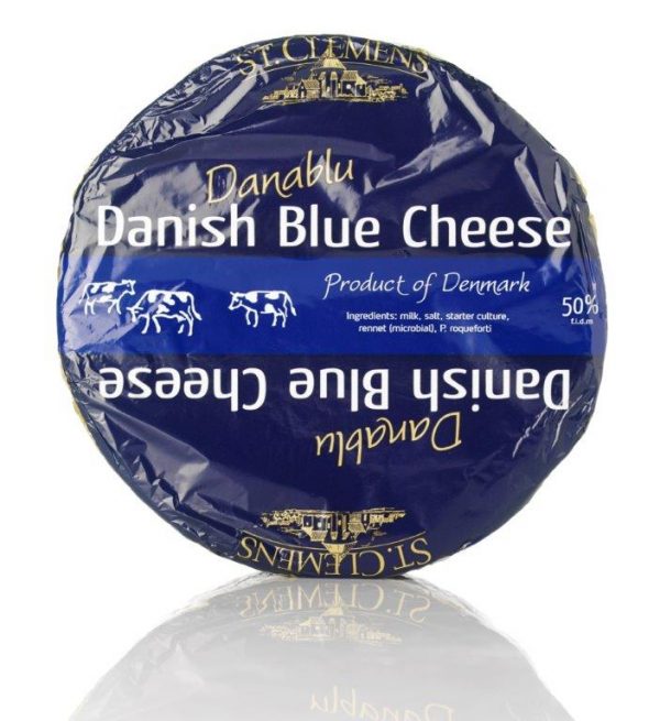 Krąg sera Danish Blue zapakowany przez producenta